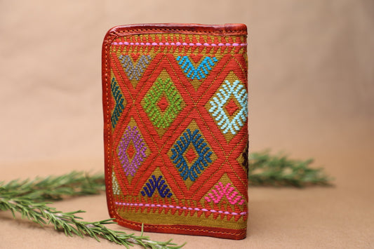 Della Passport Wallet